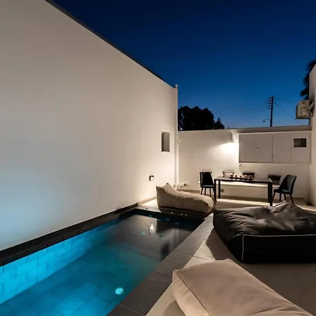 Dazzling Santorini Luck 2 Bedrooms Furnished Sun Terrace With Private Heated Pool * Perissa (Santorini)