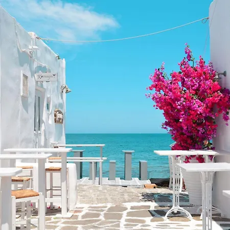 Dazzling Santorini Luck 2 Bedrooms Furnished Sun Terrace With Private Heated Pool Villa Perissa (Santorini)