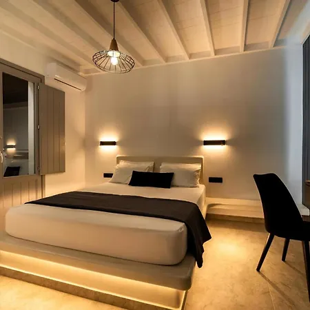 Dazzling Santorini Luck 2 Bedrooms Furnished Sun Terrace With Private Heated Pool * Perissa (Santorini)