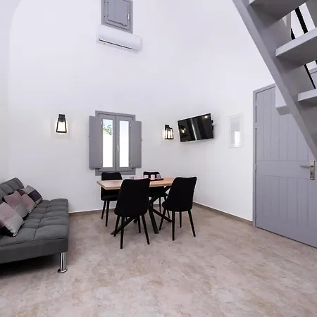 Villa Dazzling Santorini Luck 2 Bedrooms Furnished Sun Terrace With Private Heated Pool